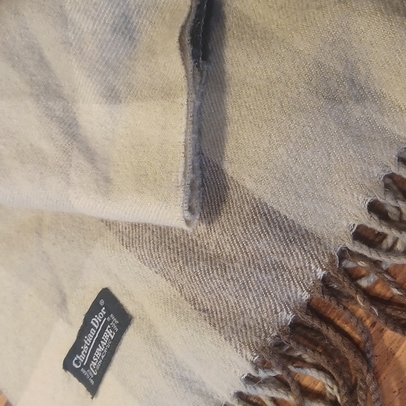 Christian  Dior scarf - Picture 11 of 12